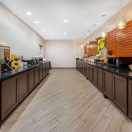 Отель La Quinta By Wyndham Houston Humble Atascocita Экстерьер фото